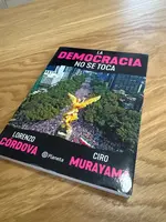 Portada de La Democracia No Se Toca