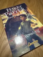 Portada de Harry Potter y la Piedra Filosofal