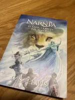 Portada de Las Crónicas de Narnia: El León, la Bruja y el Ropero
