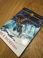 Portada de Los Héroes del Olimpo 2: El Hijo de Neptuno