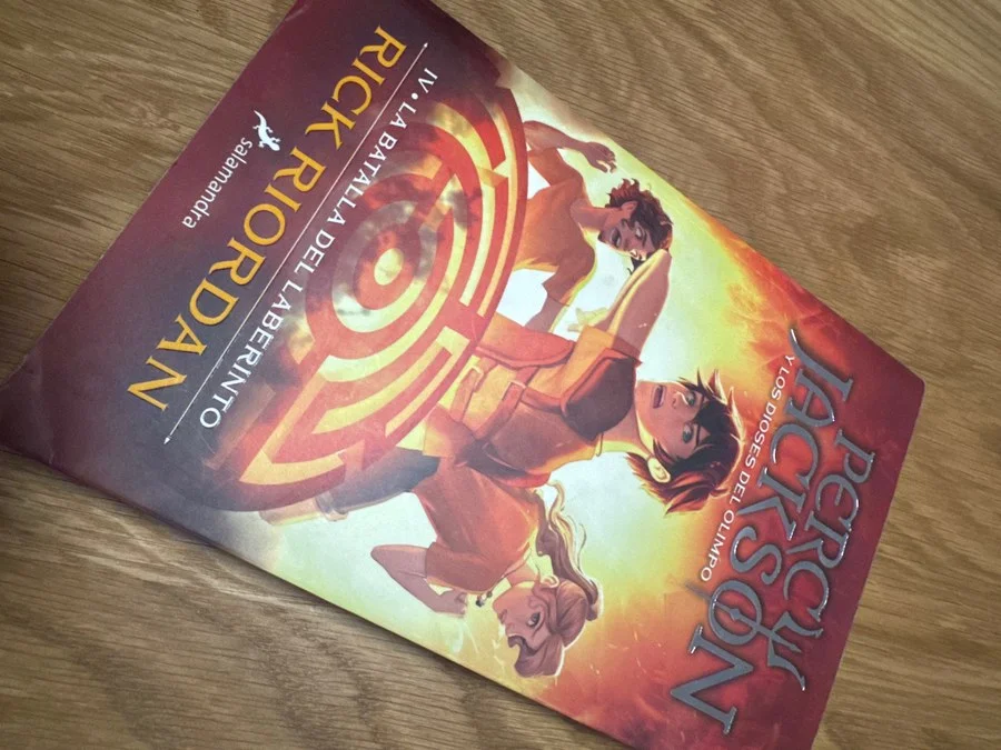 Portada de Percy Jackson y los Dioses del Olimpo 4: La Batalla del Laberinto